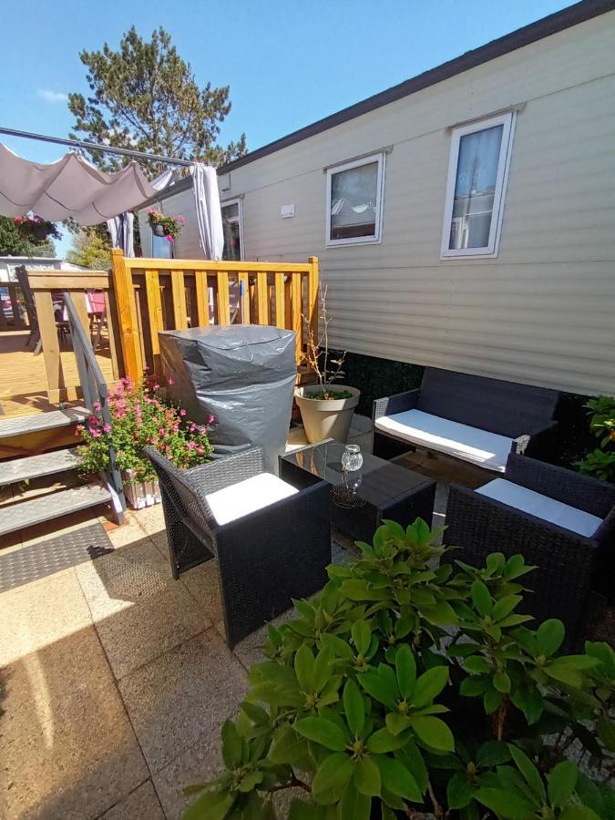 La Chanterie Agreable Mobil-Home Residentiel Normand Saint-Pair-sur-Mer Exterior foto